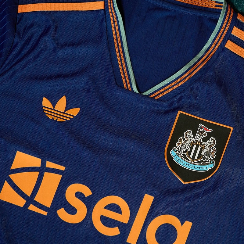 NEWCASTLE III 25/26 - HOMBRE